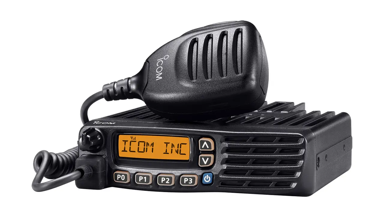 4853741092_w640_h640_tsifrovaya-avtomobilnaya-ratsiya.webp Автомобільна радіостанція ICOM IC-F5122D VHF (136-174MHz) с микрофоном HM-152, 25 W - Зображення 1